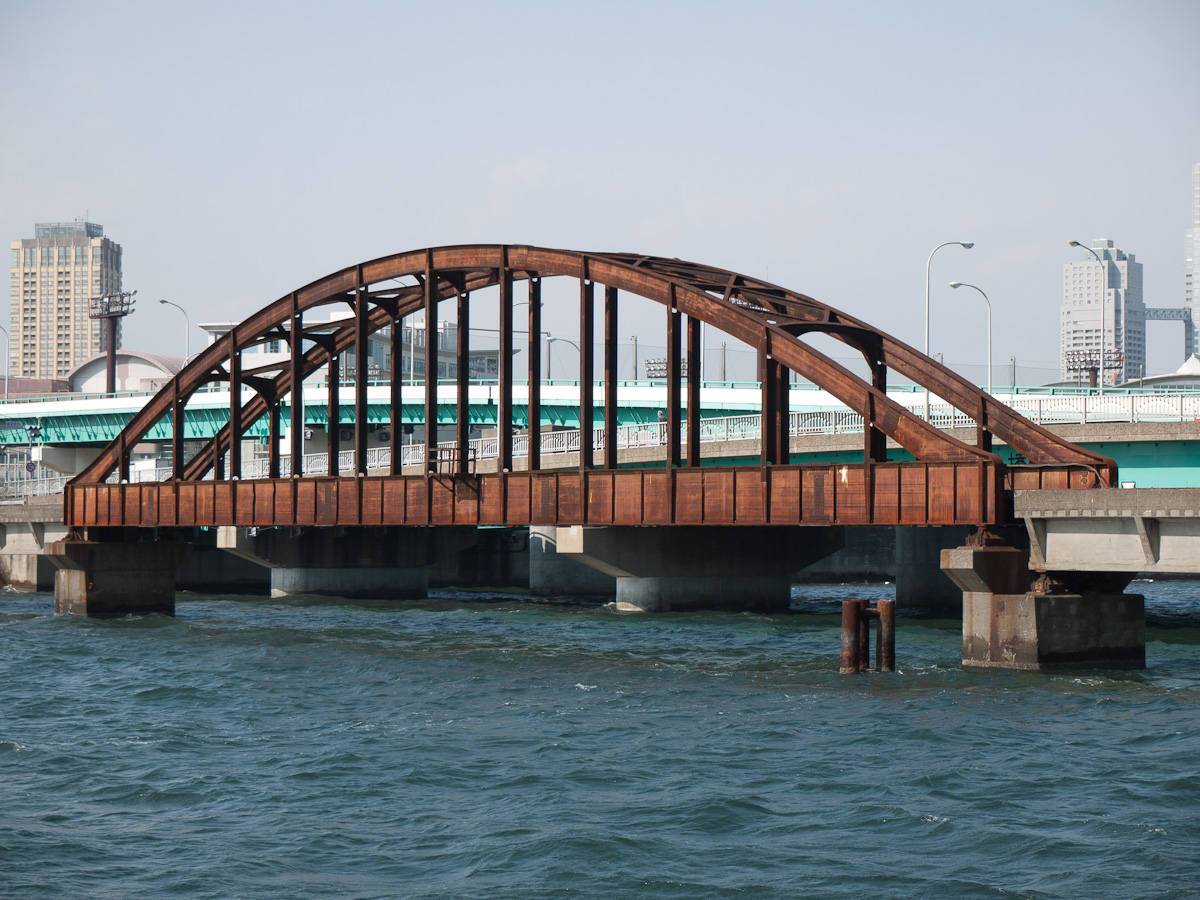 Former Harumi railway bridge between Toyosu and Harumi in 2012