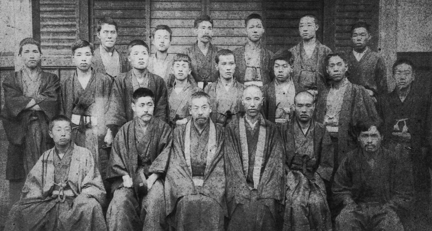 Early Tetsugakukan instructors and students before 1894, including Inoue Enryo