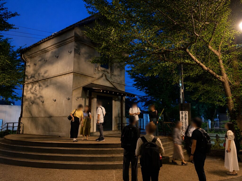 巣鴨薬園跡の解説板