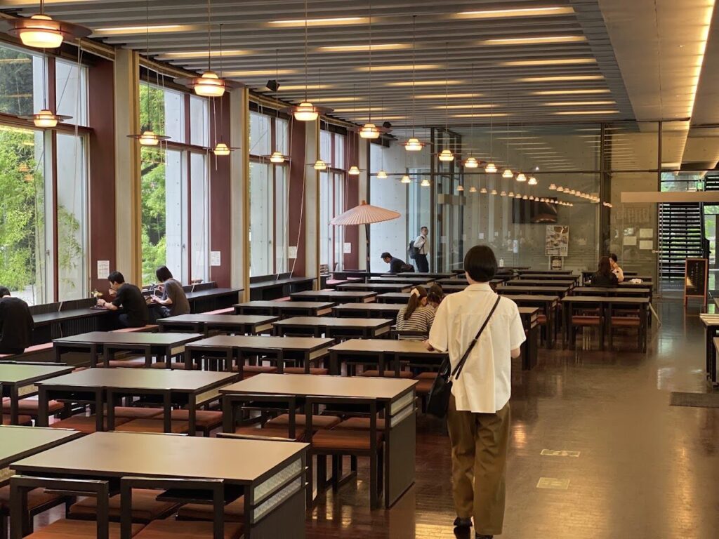 國學院大學学生食堂NAGOMIの店内