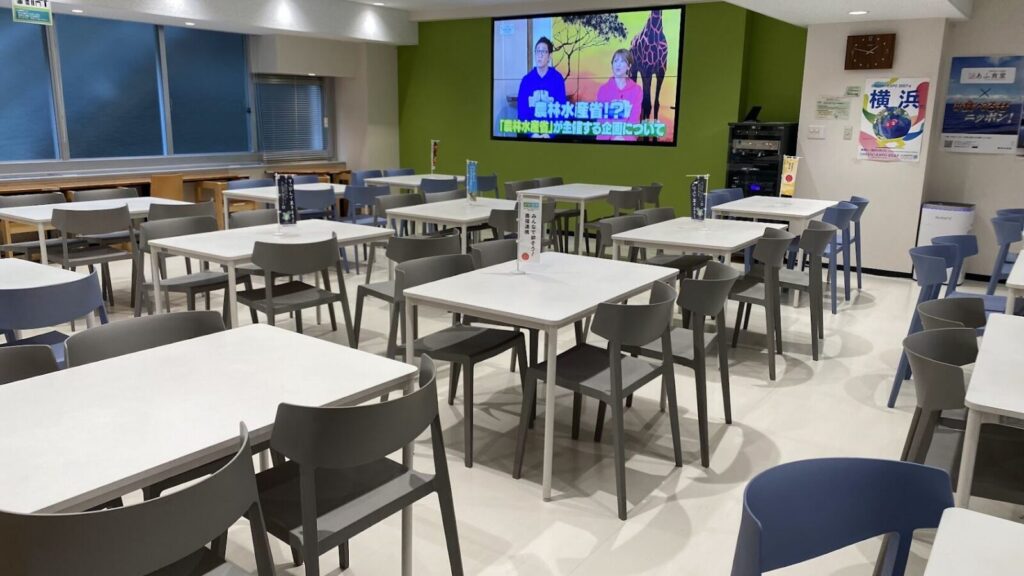 農林水産省本館地下1階の「あふ食堂」店内