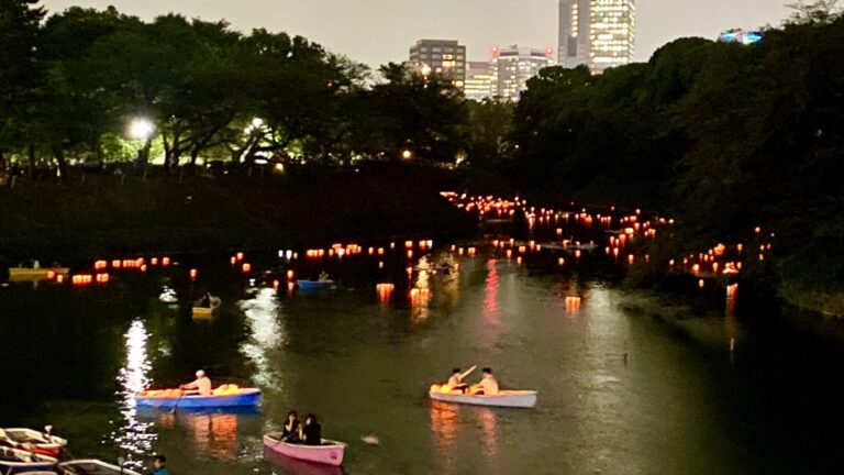 【開催レポート】皇居 千鳥ヶ淵の灯ろう流しにいこう!