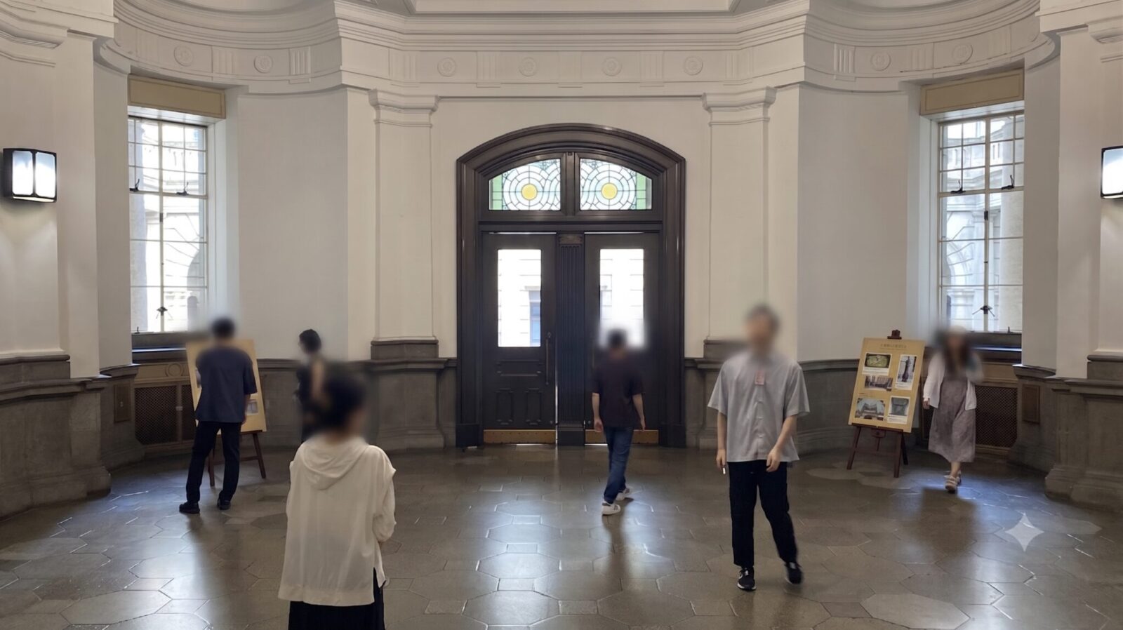 日本銀行本店正面玄関ホール