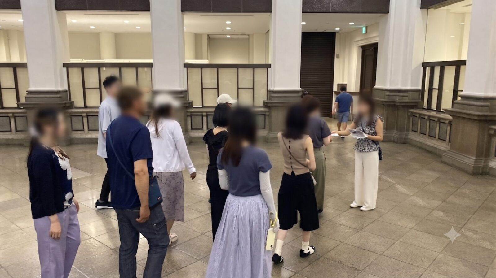 日本銀行本店見学終了後の参加者