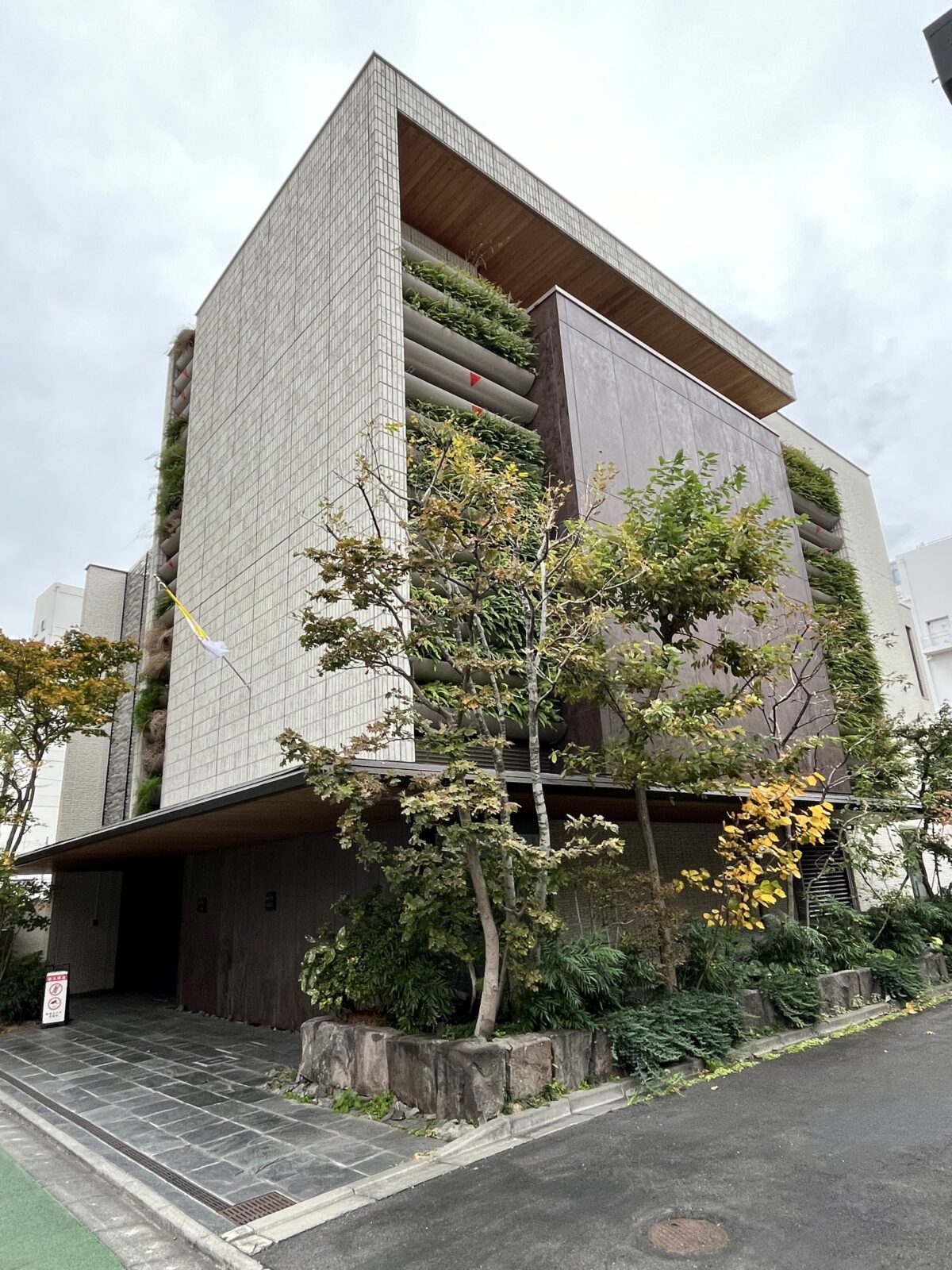 2024年11月、東京都千代田区四番町にある現在の駐日ローマ教皇庁大使館の外観