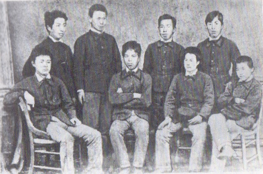 1877年の札幌農学校第二期生の集合写真