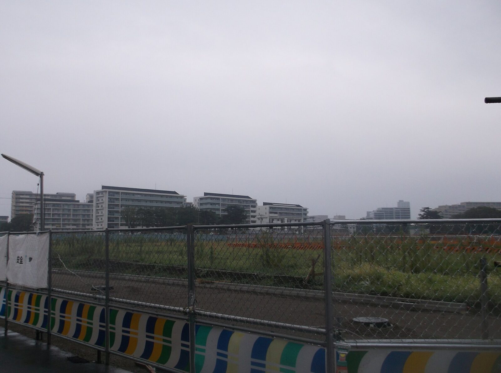建替え途中で更地も見える東京都西東京市のひばりが丘団地