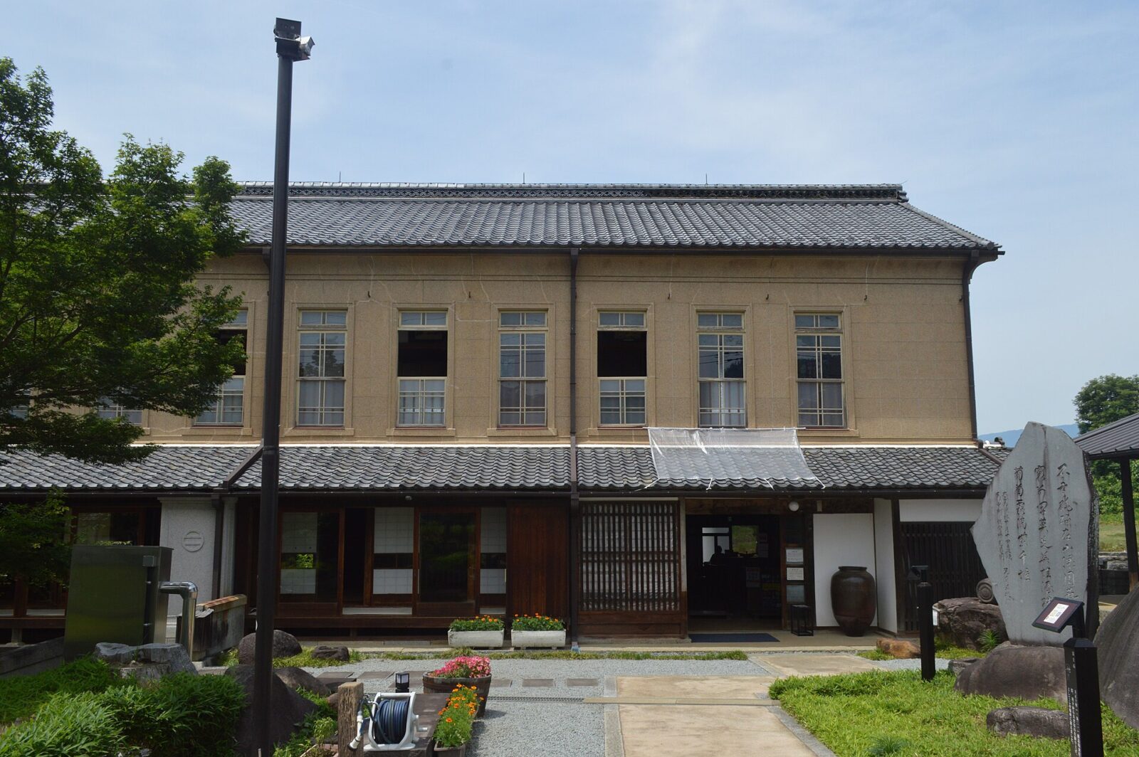 山梨県甲州市勝沼町の宮光園主屋