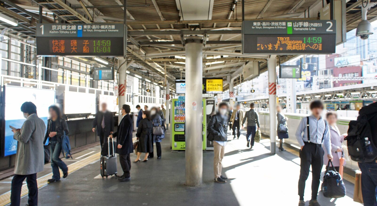2019年のJR神田駅1・2番線ホームとホーム上屋