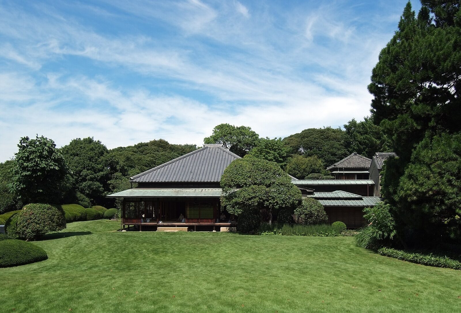松戸市の戸定邸の外観