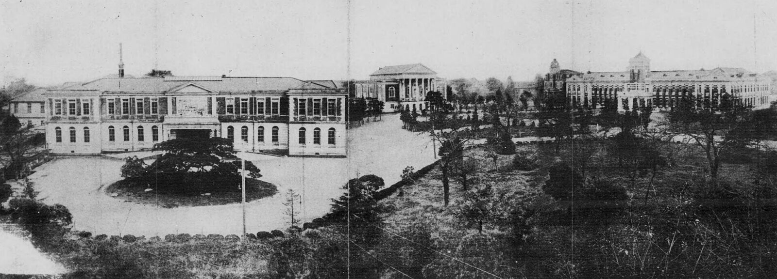 1921年の青山学院校内