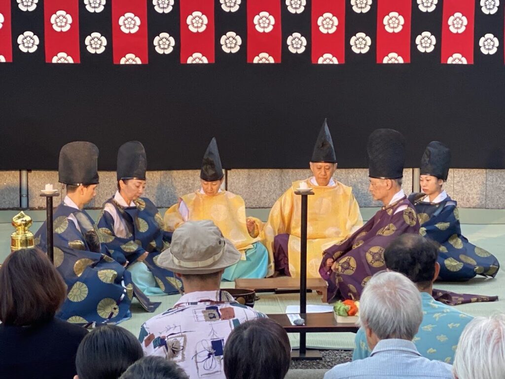 和歌披講の様子
