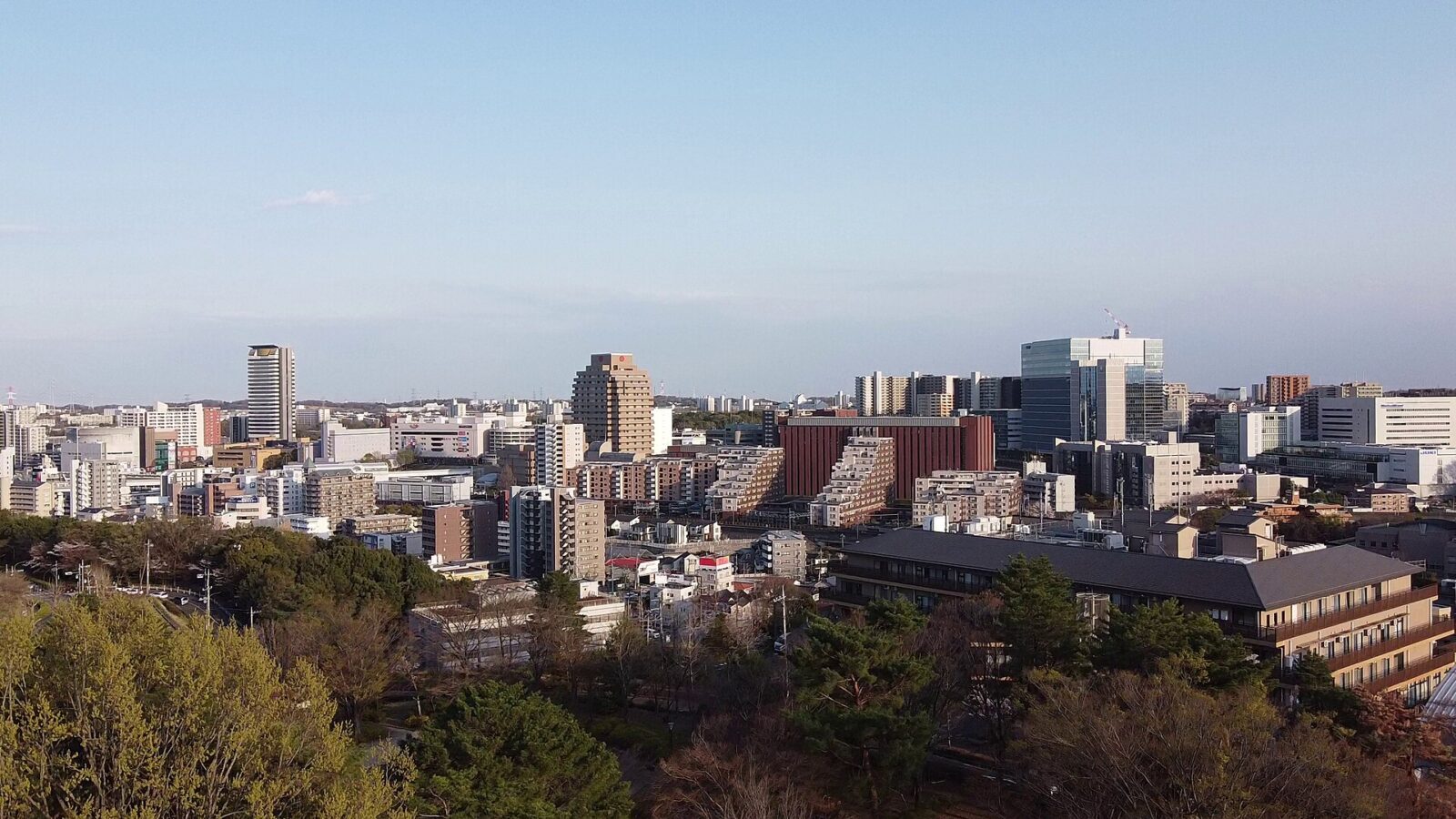 多摩ニュータウンの中心である多摩センター駅周辺の街並み