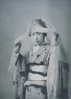 小川一眞が1902年に撮影した新橋芸妓・清香の肖像