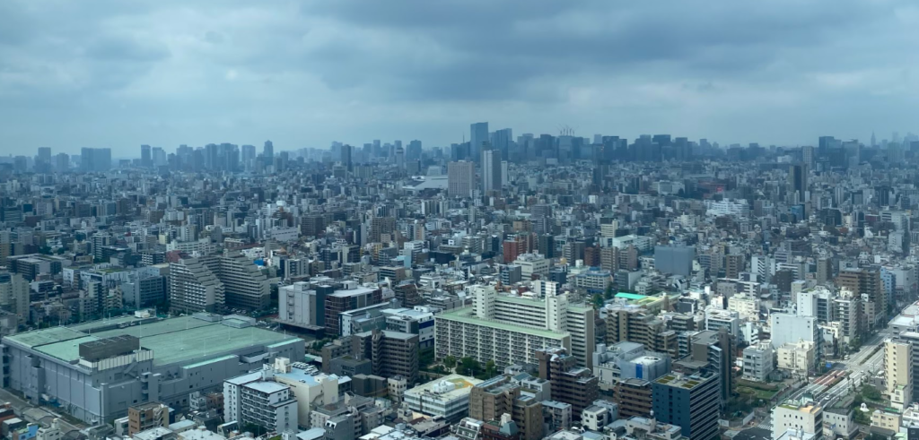 東京スカイツリータウン イーストタワー30階西側からの東京の眺望