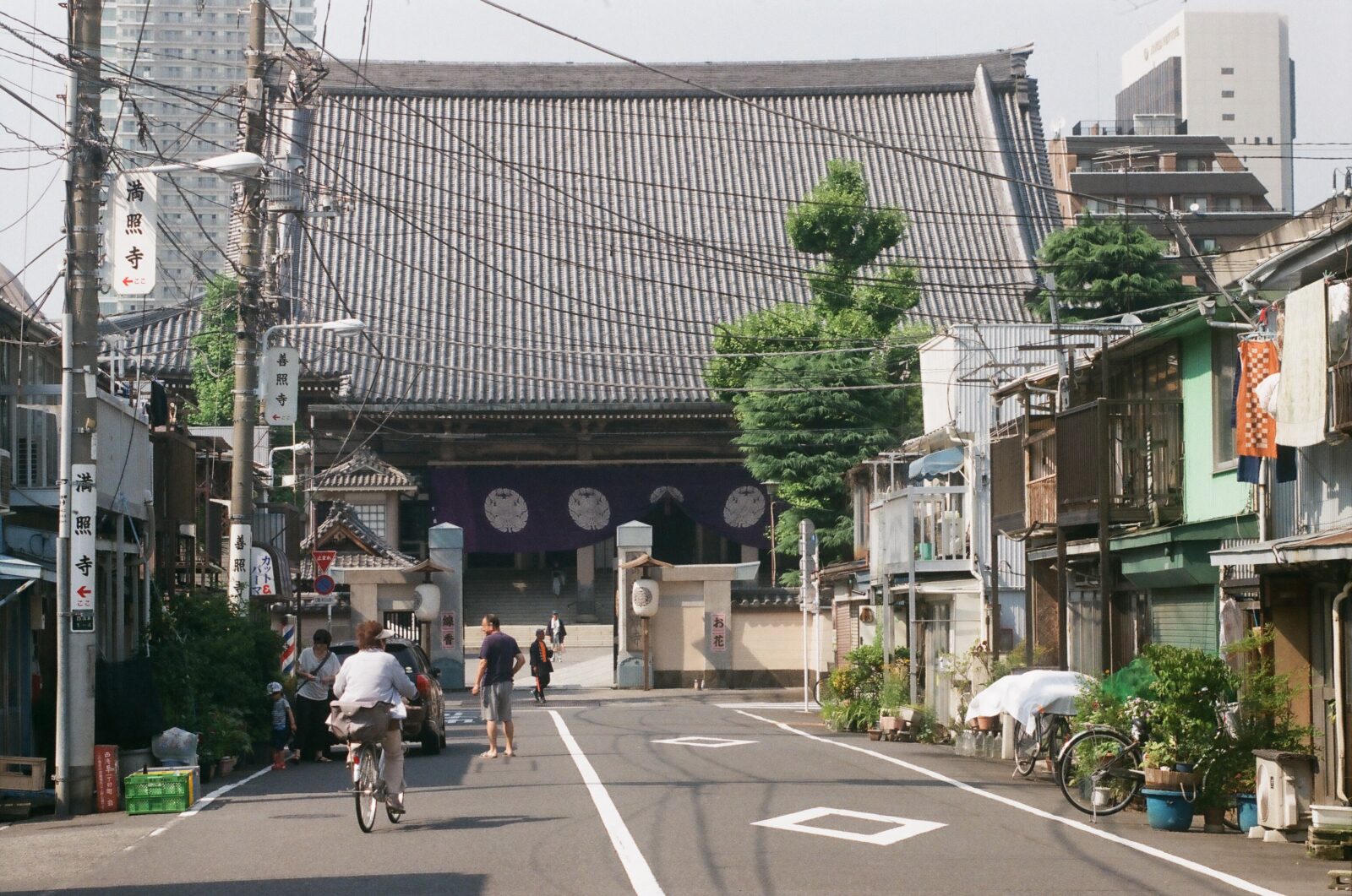 東京都台東区西浅草の浄土真宗東本願寺派本山東本願寺の外観