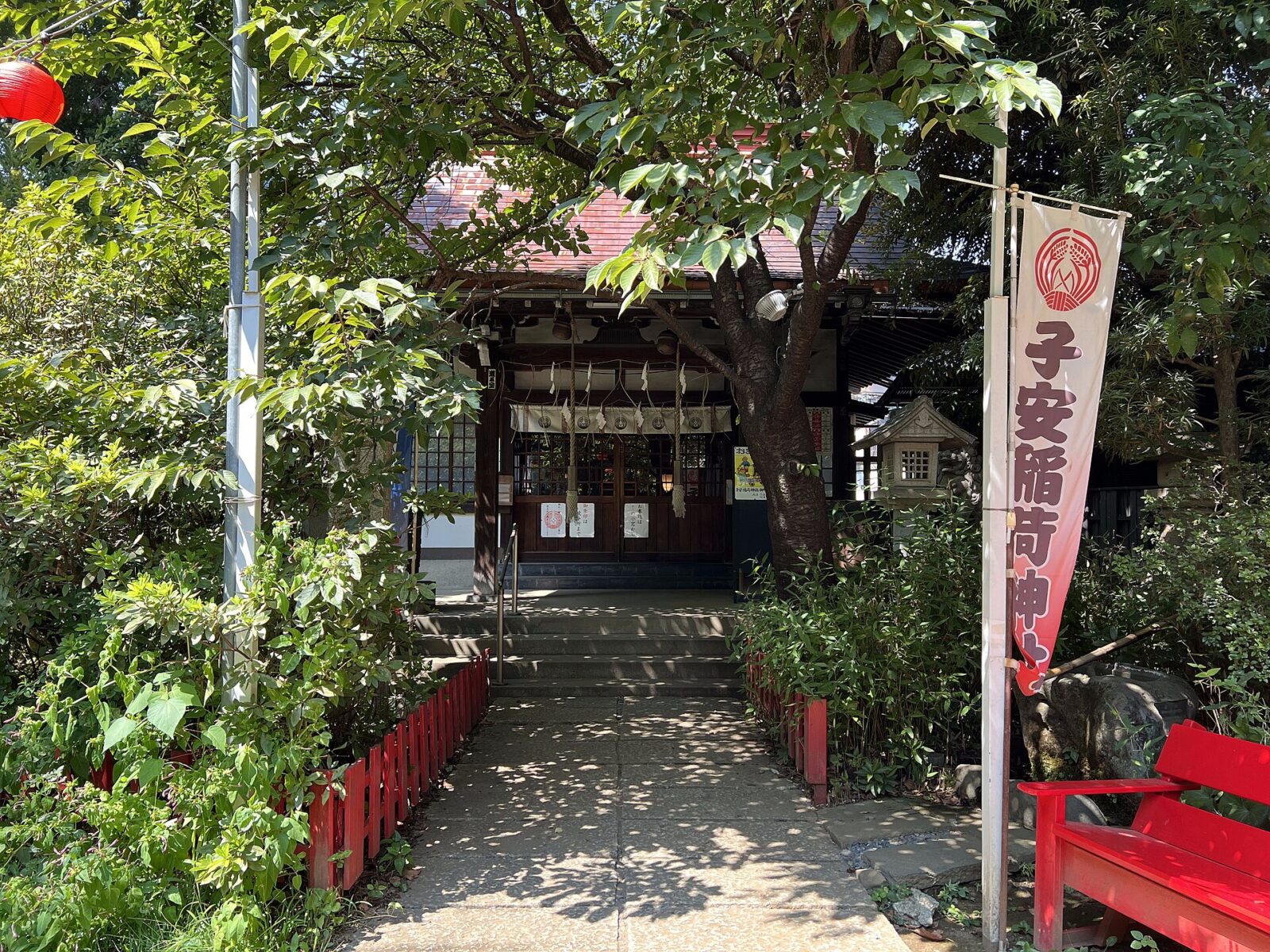 東京都豊島区上池袋の子安稲荷神社拝殿