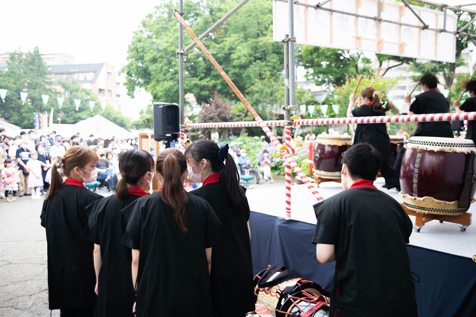 文京区白山神社のあじさいまつりの境内景観