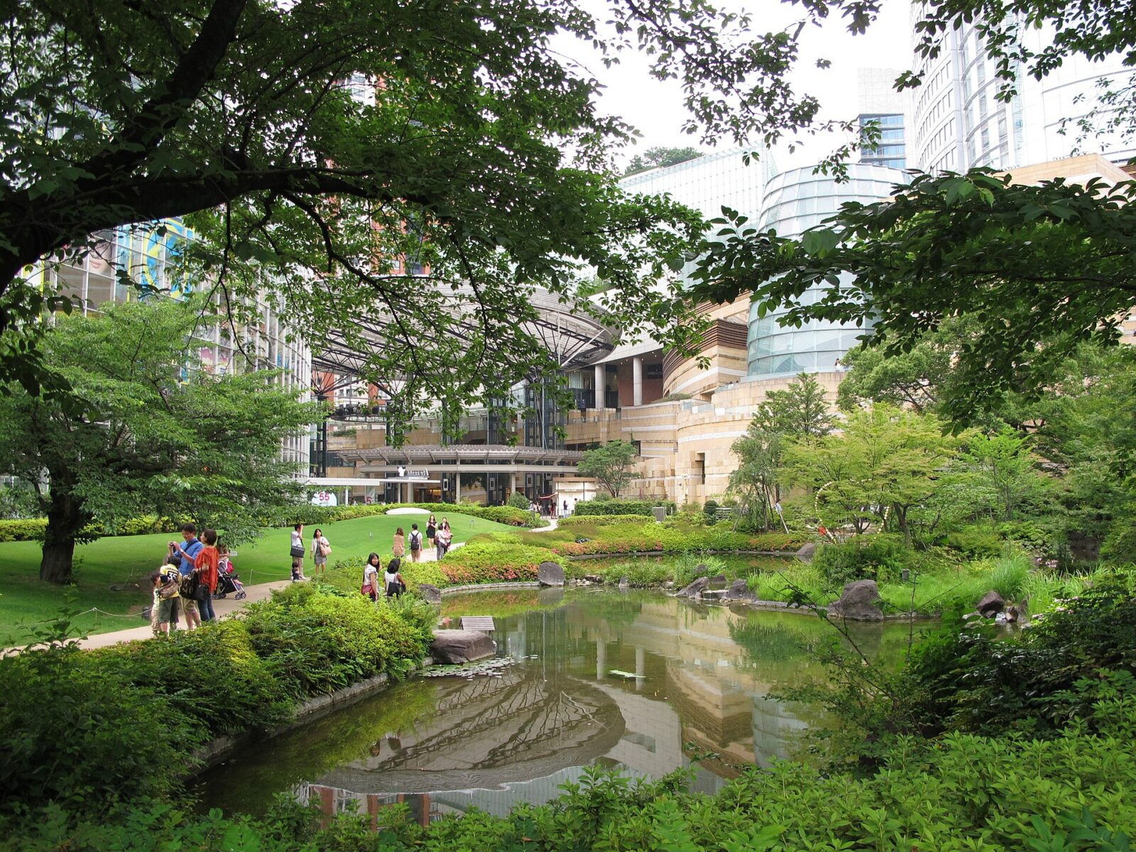 六本木ヒルズの毛利庭園