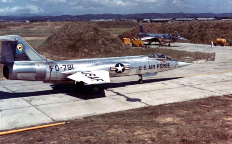1958年台湾海峡危機とは?ハルペリン文書が明かした核戦争の危機と日本