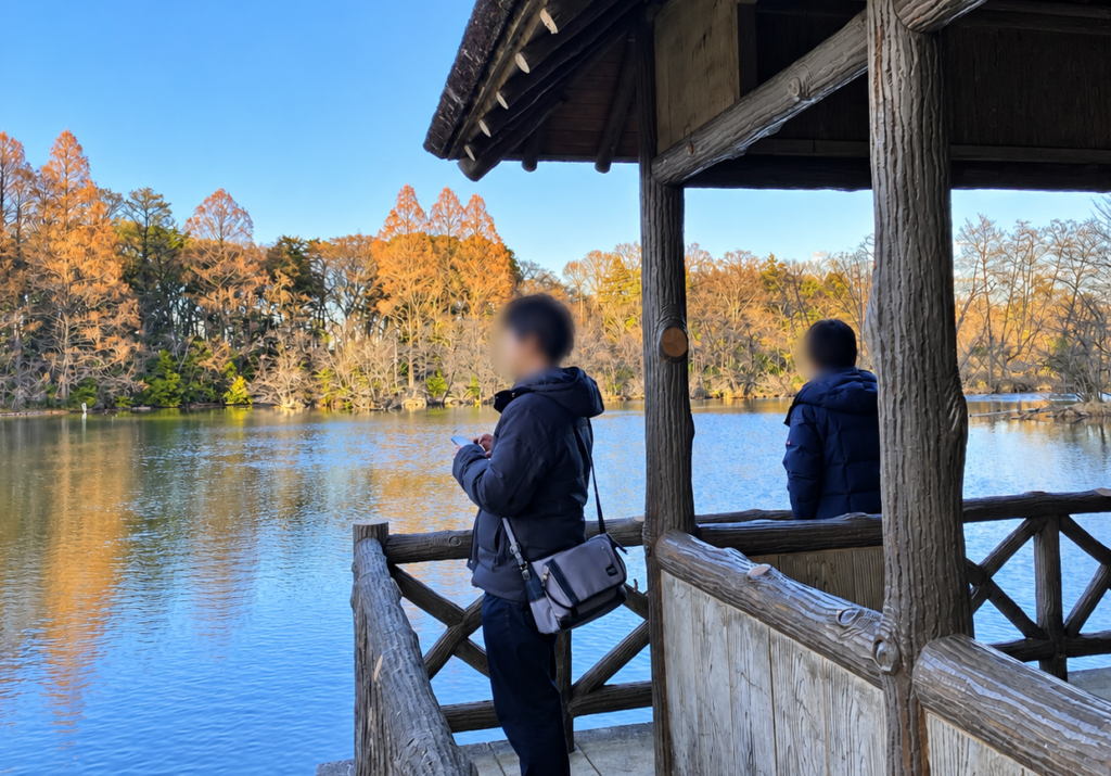 石神井公園・三宝寺池の水辺と園内の休憩所