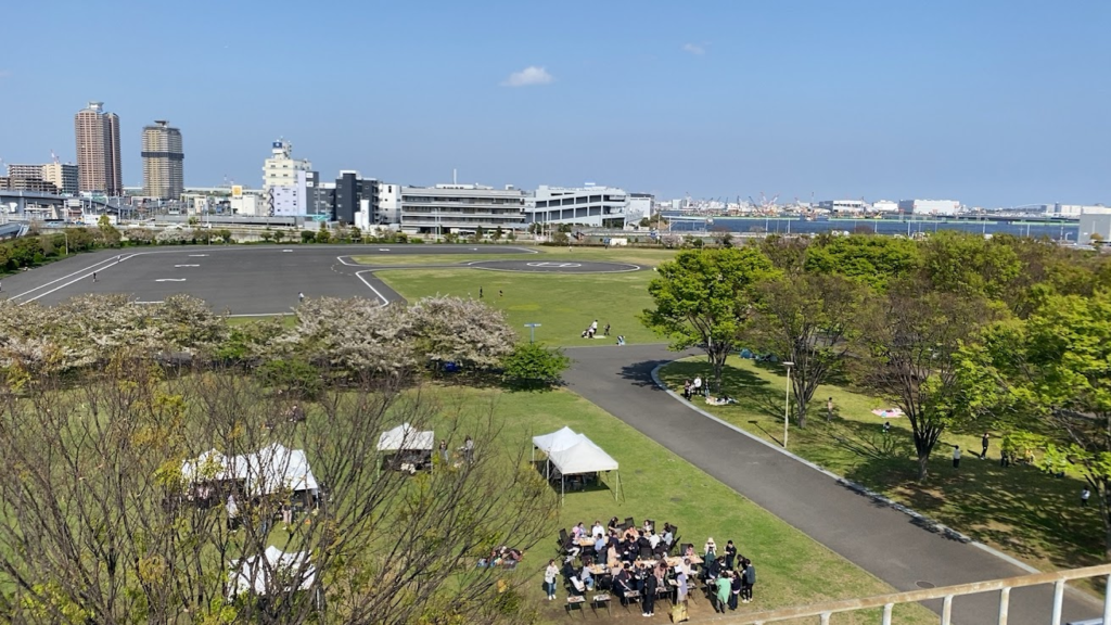そなエリア東京の屋上から望む東京臨海広域防災公園