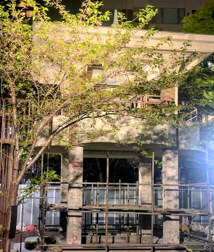 工事中の石町時の鐘の鐘楼