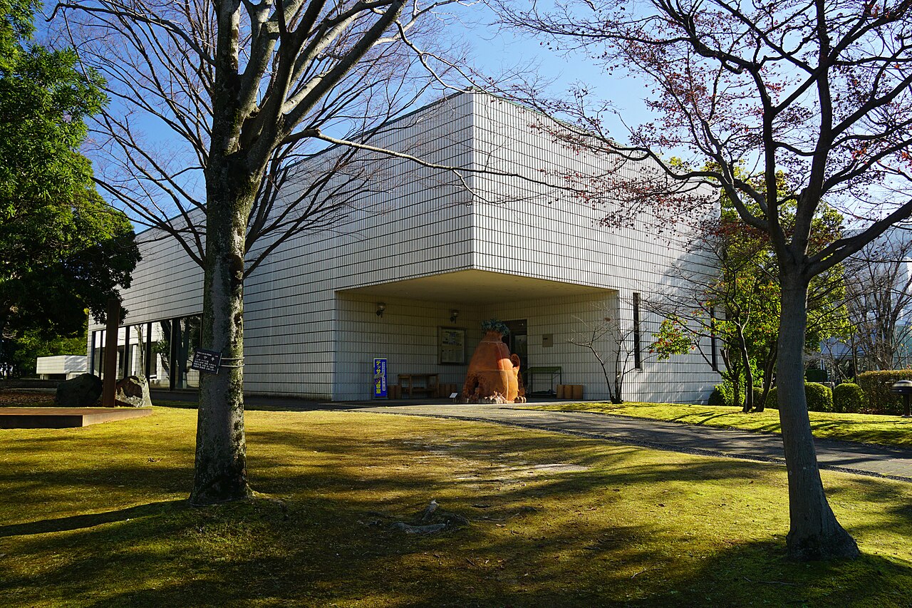 岐阜県美術館の外観