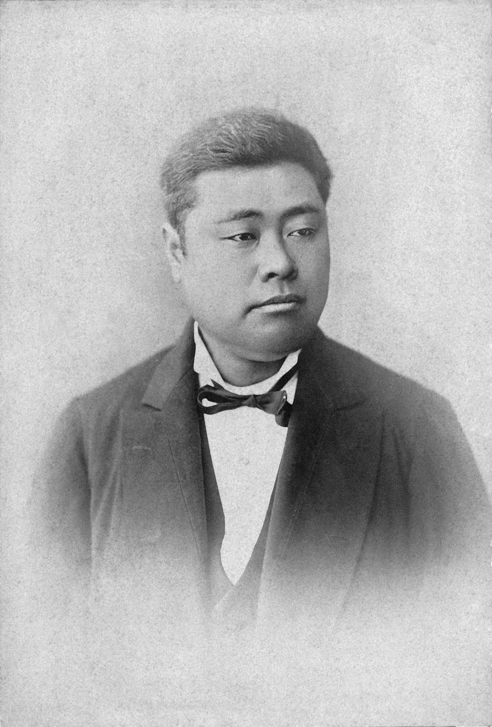長崎出身の実業家・平野富二の肖像
