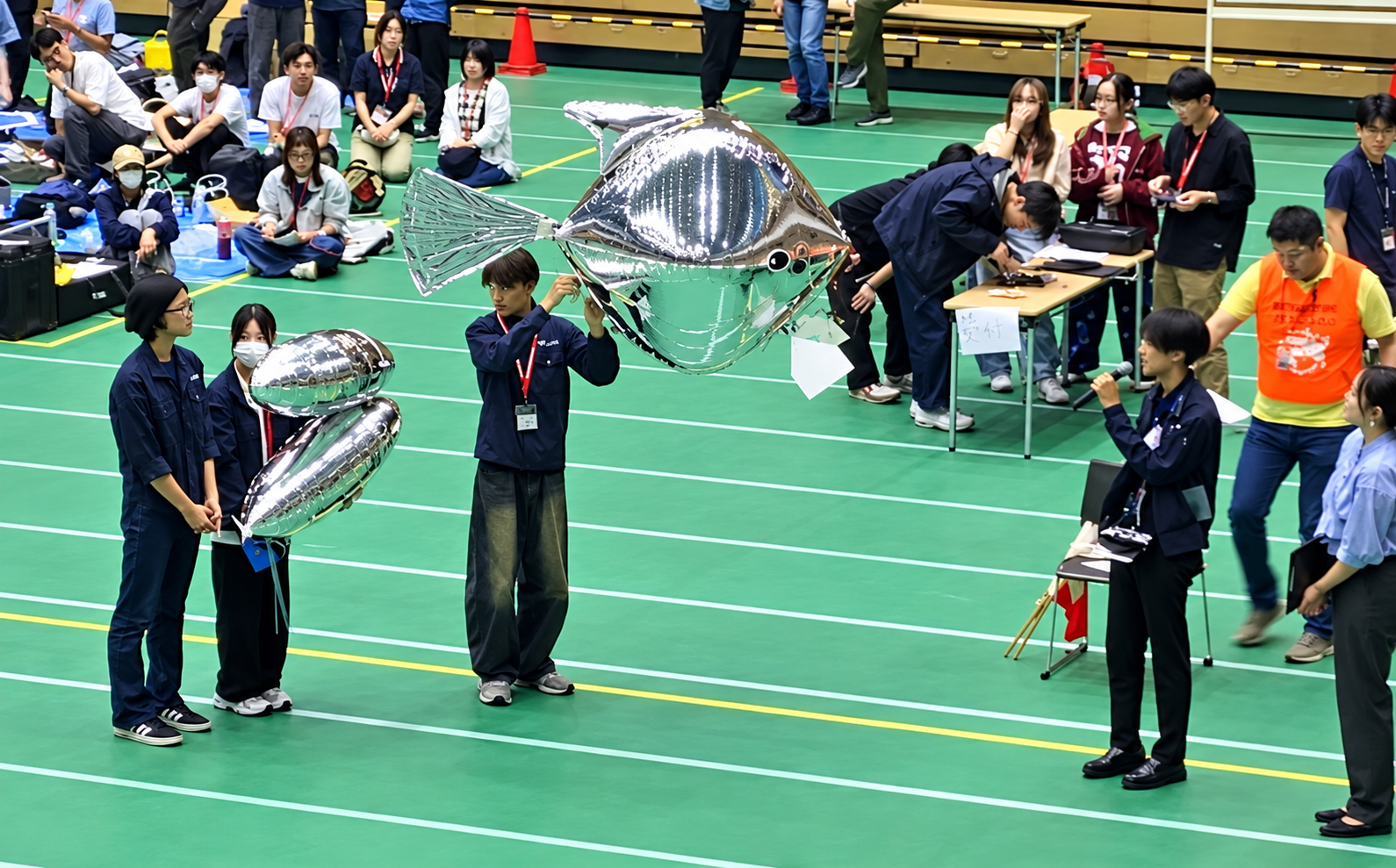 東京都立産業技術高専Flying!フカヒレの終了後インタビュー