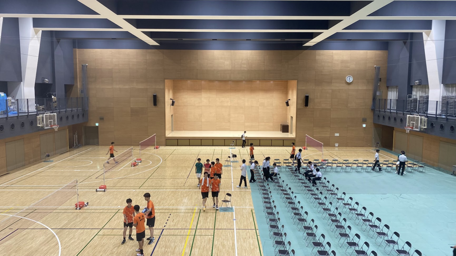 開成学園B1階の大体育館