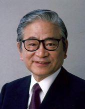 自見庄三郎金融・郵政改革担当大臣