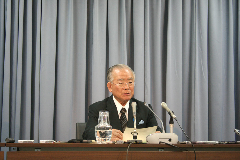 松下忠洋金融・郵政民営化担当大臣
