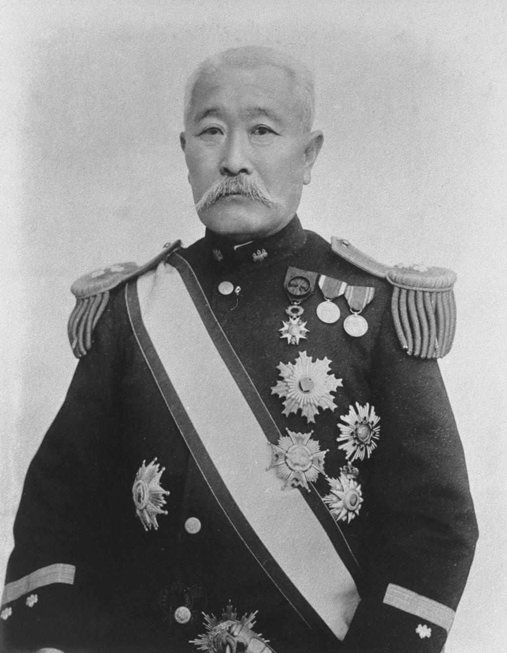 曾禰荒助の肖像