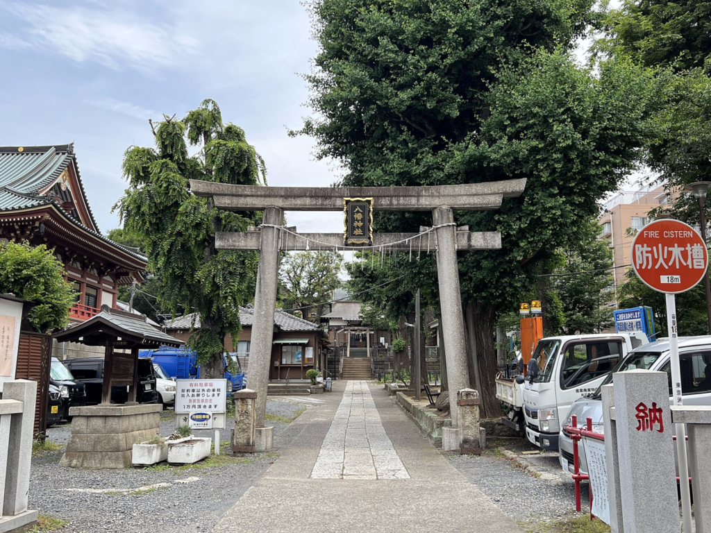 上田端八幡神社の鳥居