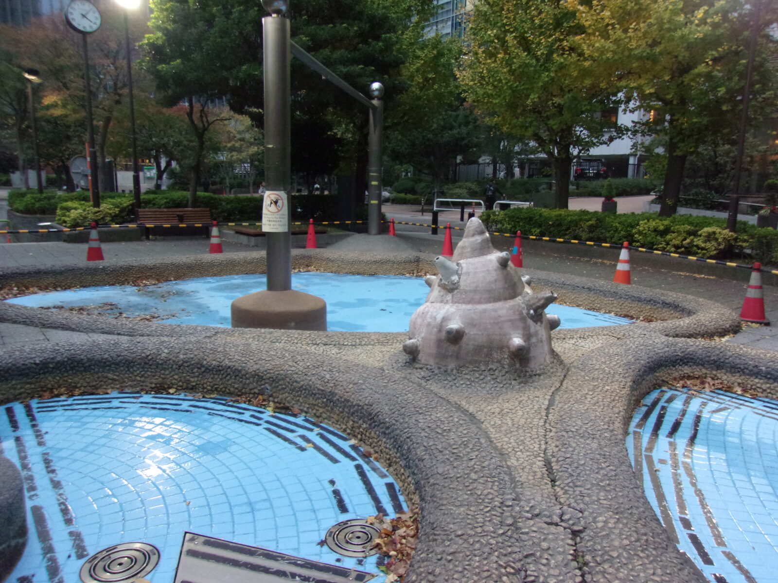 雑魚場跡にある港区立本芝公園